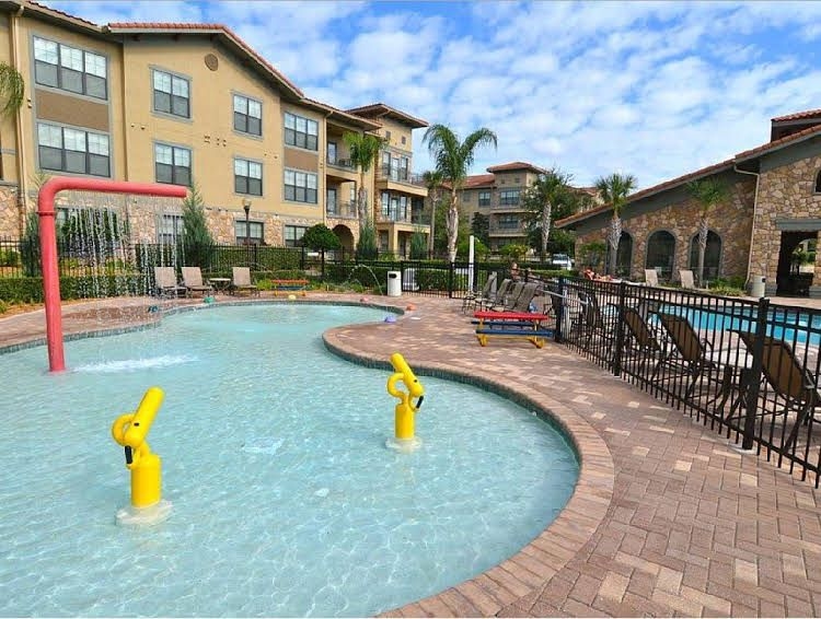 Bella Piazza Resort0