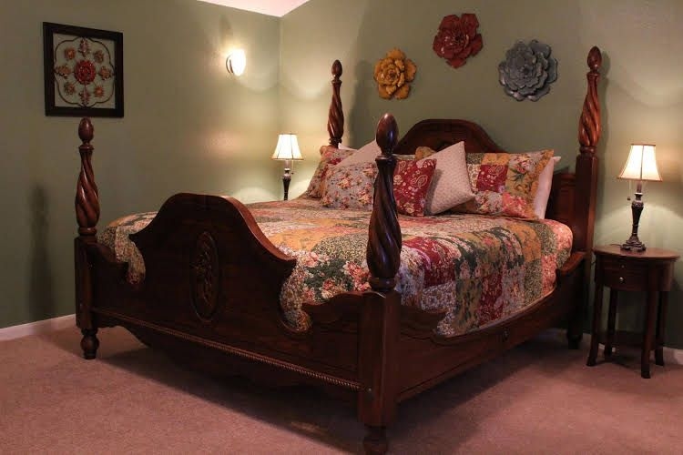 Maple Creek Bed and Breakfast0