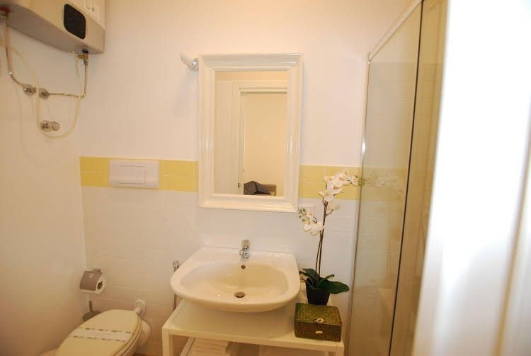 Lemoni Suite0