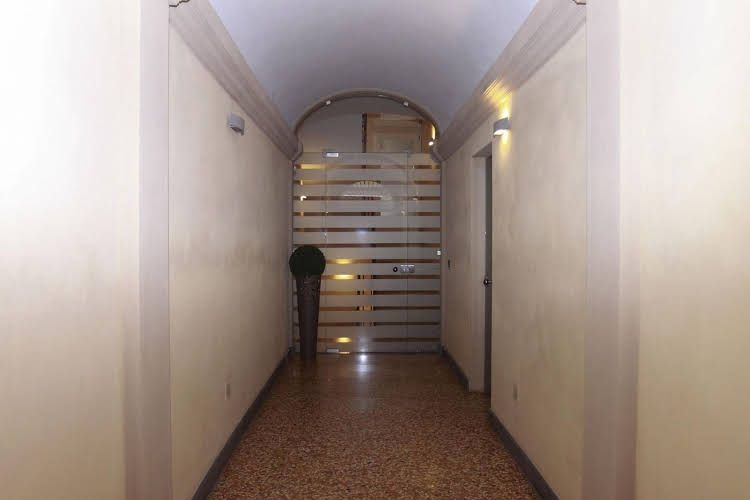 Casa Isolani Piazza Maggiore0