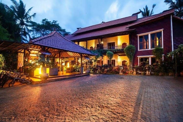 Junjungan Bali and Spa0