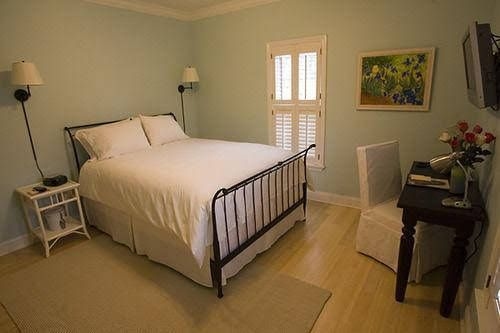 Old Towne Carmel Bed and Breakfast1