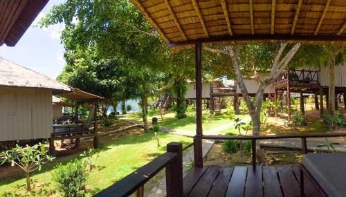 ฮิป ซีวิว รีสอร์ต แอท พีพี (HIP Seaview Resort @ Phi Phi)1