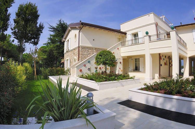 VILLA ONOFRIA0