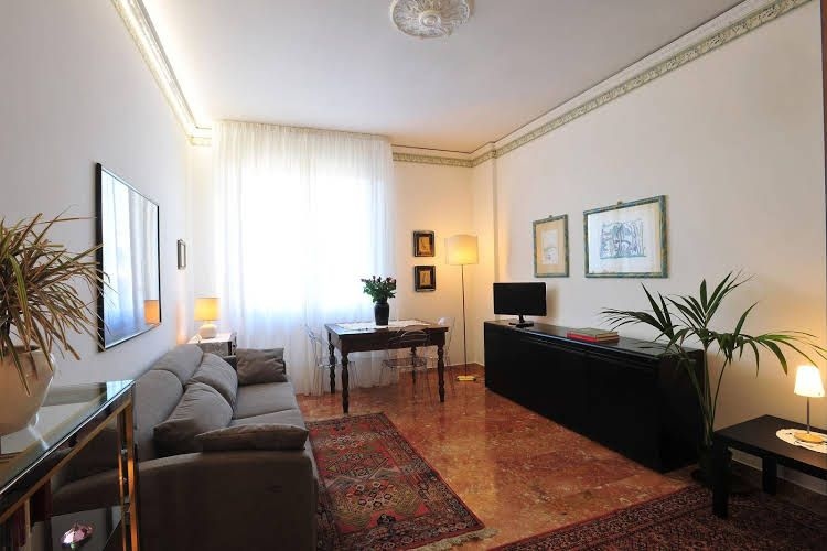 Medardo Rosso Apartment0