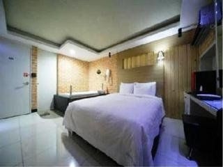 David Hotel2