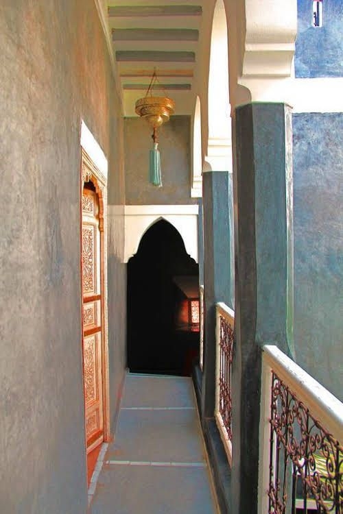 Riad Menzeh0
