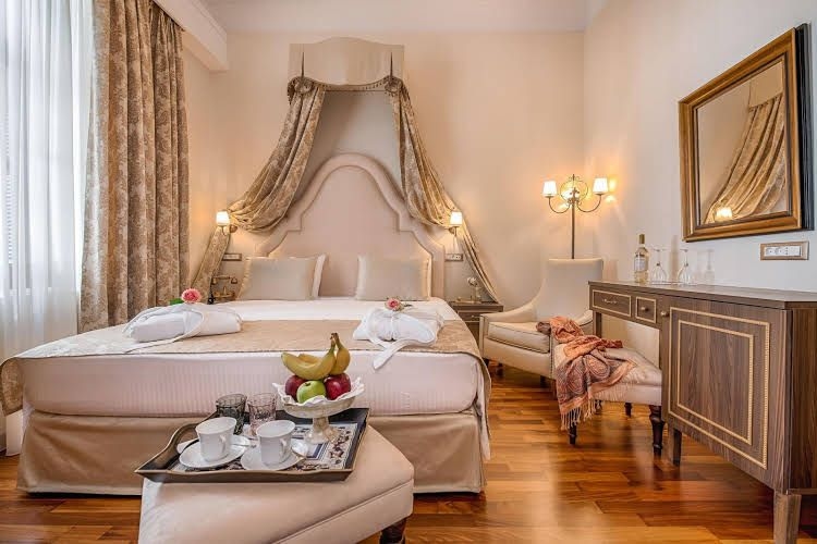 Sperveri Boutique0