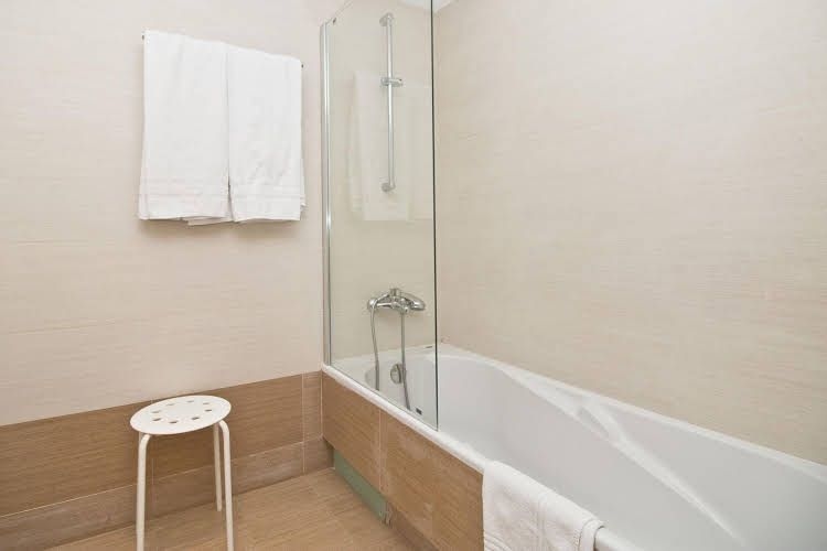 APARTAMENTS Floc0