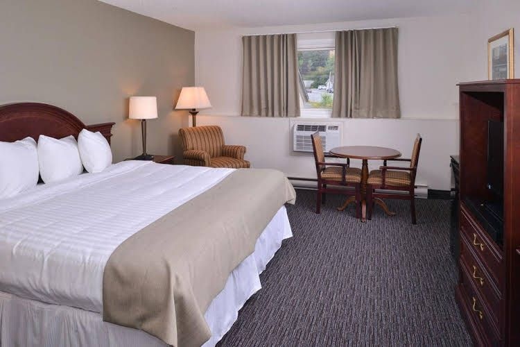 Canadas Best Value Inn0