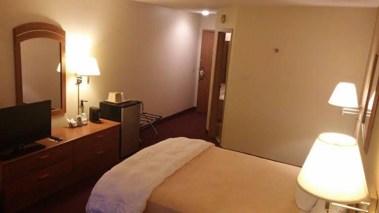 Econo Lodge0
