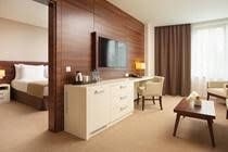 Parklane Resort and Spa0