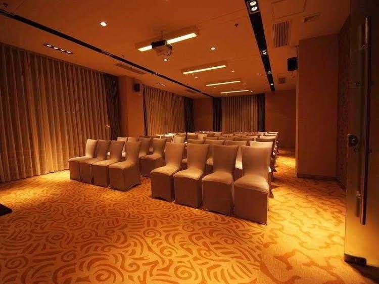 Ramada Hongkou0