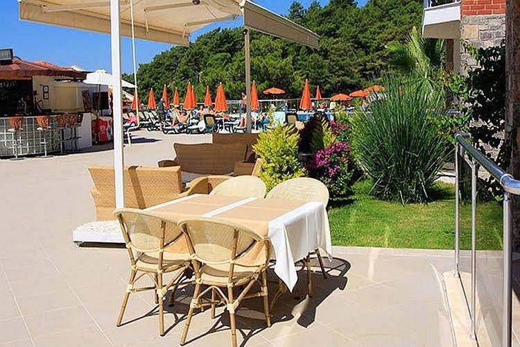 Golden Life Heights Deluxe Suites0