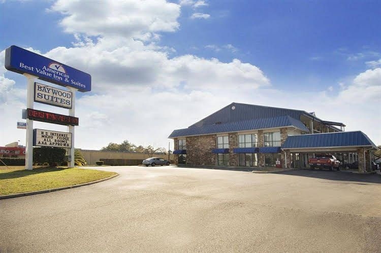 Daybreak Suites Extended Stay Dothan0