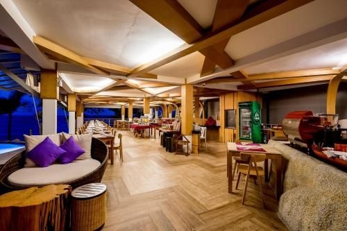 ไวท์ แซนด์ สมุย รีสอร์ต (White Sand Samui Resort)3