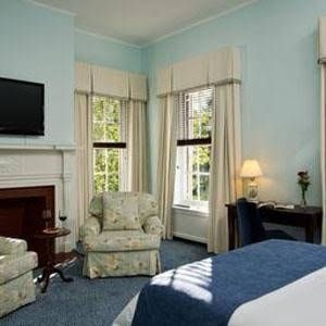The Cooper Inn0