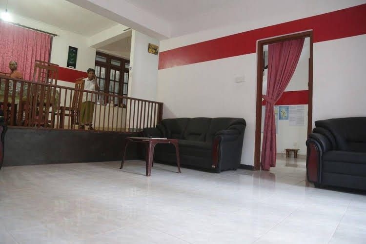 Kandy City Elephant Hostel0