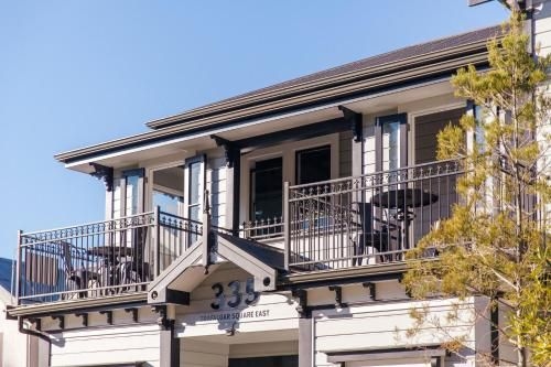 The Innbetween Lodge and Backpackers2