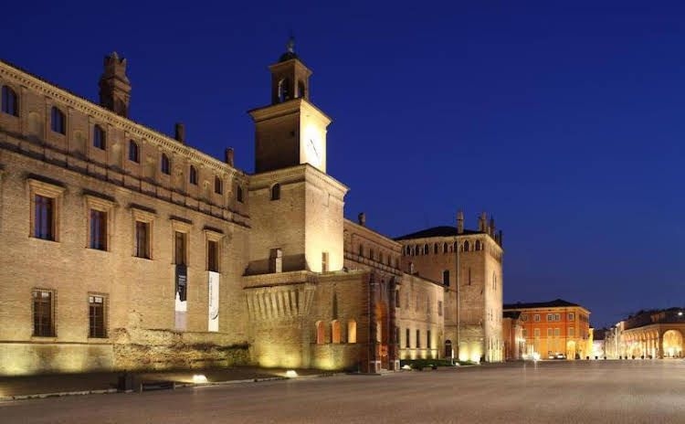 Touring Carpi0