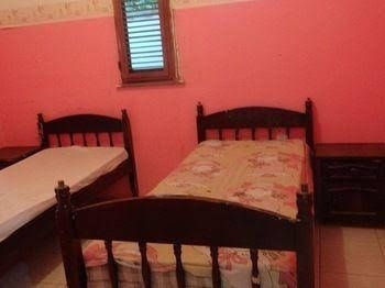 Hostel em Boas Maos0