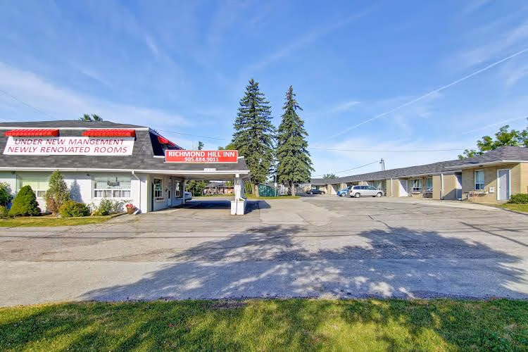 Richmond Hill Inn0