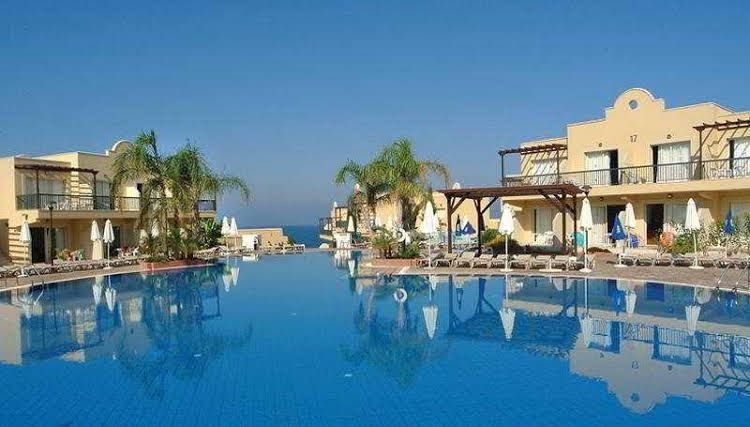 Pafian Park Holiday Village3