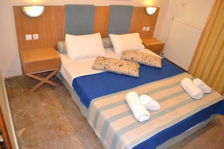 Regos Resort0