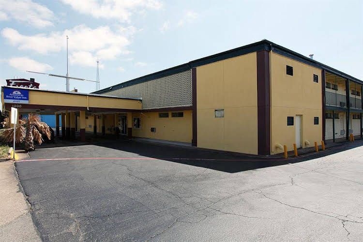 Americas Best Value Inn Arlington/Dallas0