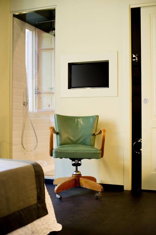 Arnobio Florence Suites0