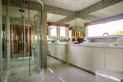 บูชิส บูทิก รีสอร์ต (Boujis Boutique Resort)1
