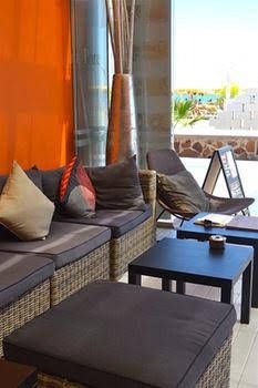Pure and Restaurant0