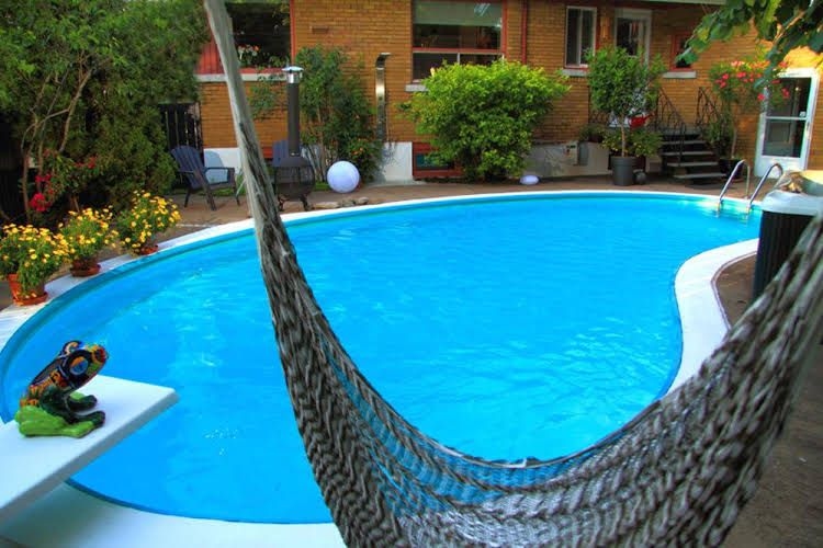 Baza Bed and Breakfast0