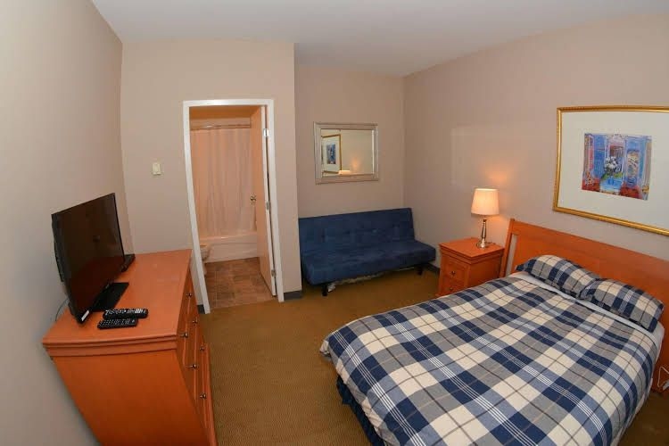 Squamish Adventure Inn0