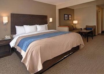 Comfort Inn Waterloo2