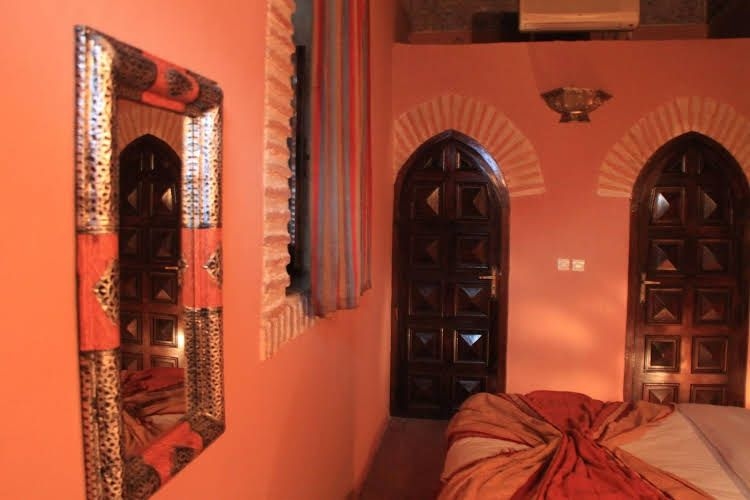 Riad Oly0