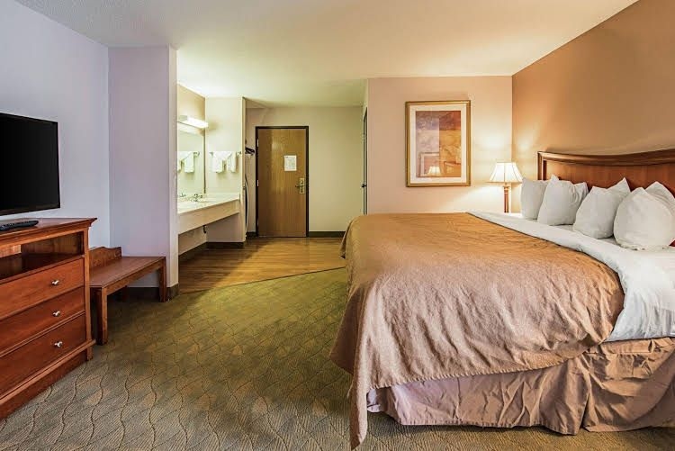 Rodeway Inn0