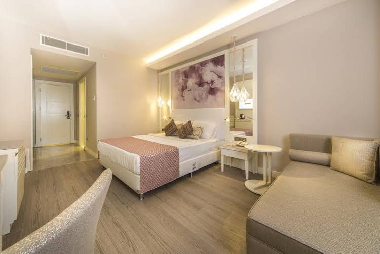 Diamond Premium and Spa0