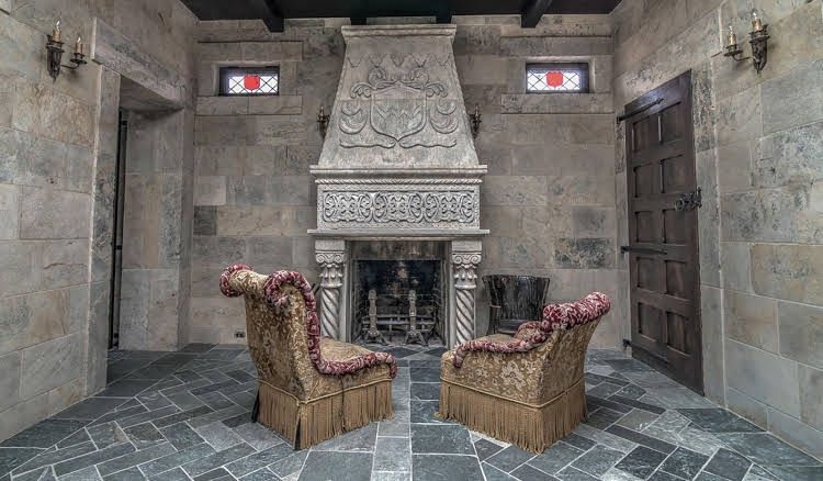 Stone Hall Castle0