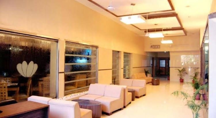 Sukh Juhu0