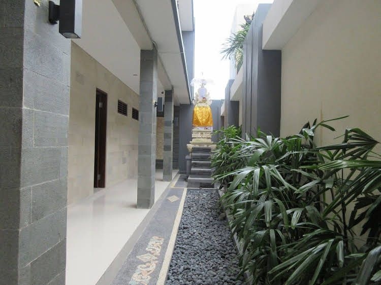 Pondok Adi0