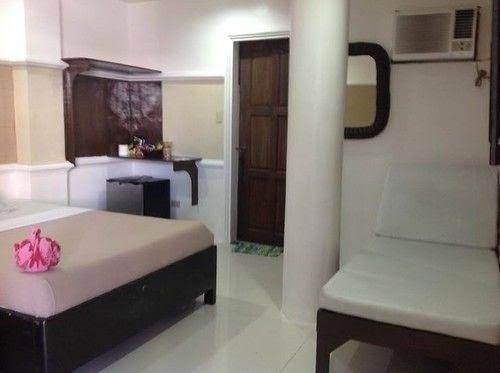 Cez Manor Boracay0