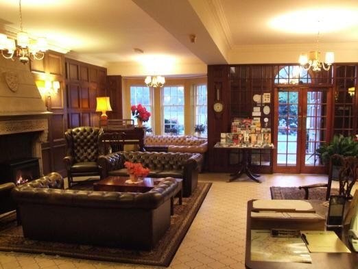 Knipoch Hotel1