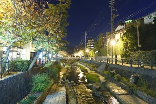 โชรากุเอ็น (Chorakuen)1
