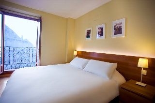 Palafox Central Suites4