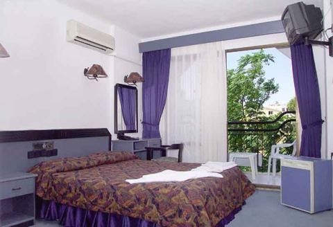 Temple Hotel2