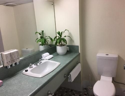 Emerald Central Hotel (Emerald Central)4