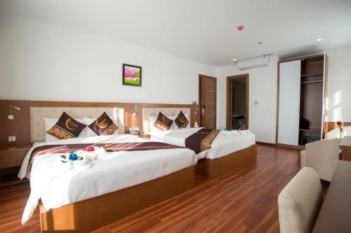 Centre Hotel1