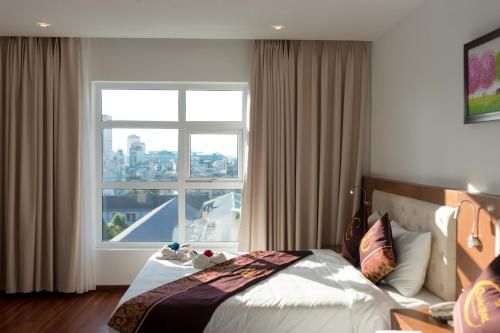 Centre Hotel0