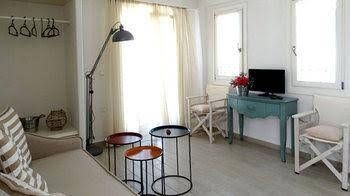 Anassa Suites0